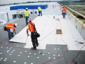 Tips On Choosing a Commercial Roofing Contractor For Your Business