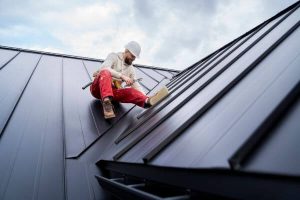 How to Avoid Scams and Choose a Reliable Roofer for Your Roofing Needs